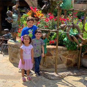 Meet your Posher, Sheyla